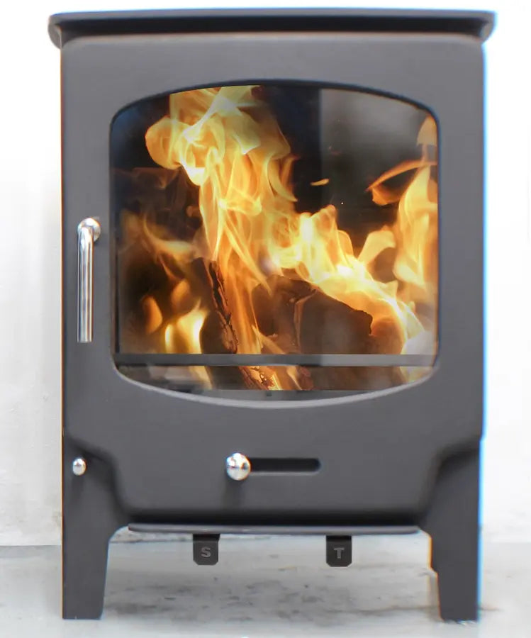 ST-X8 By Saltfire - 8kW Multifuel Ecodesign Stove